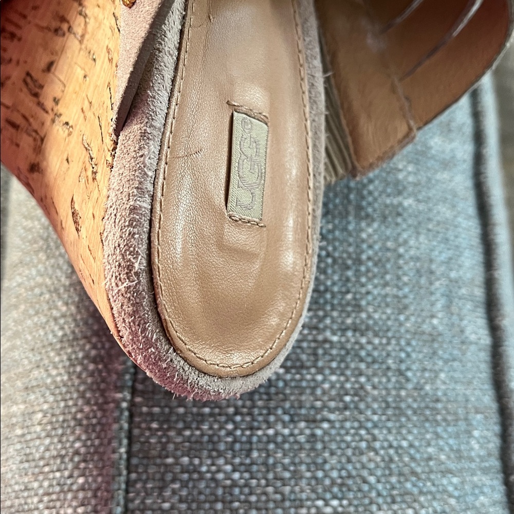 UGG Marta High Wedge Sandals• Sz 9 - Picture 12 of 12